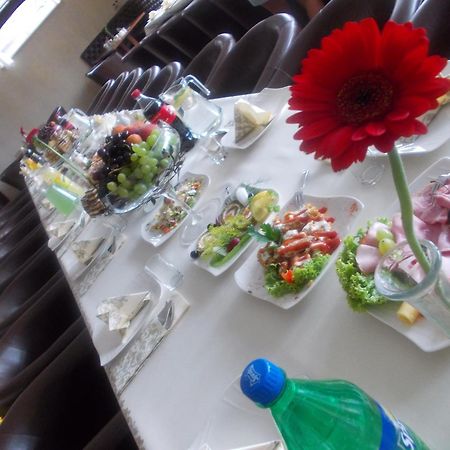 Hotel Grochowski อัวคอฟ ภายนอก รูปภาพ
