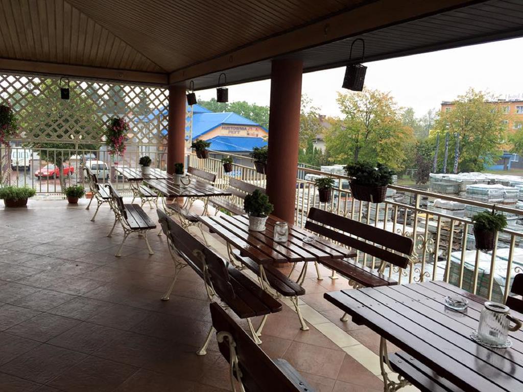 Hotel Grochowski อัวคอฟ ภายนอก รูปภาพ